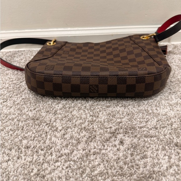 Louis Vuitton
Damier Ebene South Bank Besace Crossbody/Shoulder Bag - Picture 15 of 16